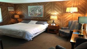 Alpine Court Motel Room